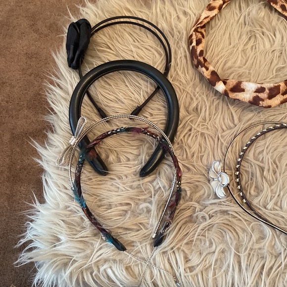 Multiple women’s headbands - Picture 5 of 5